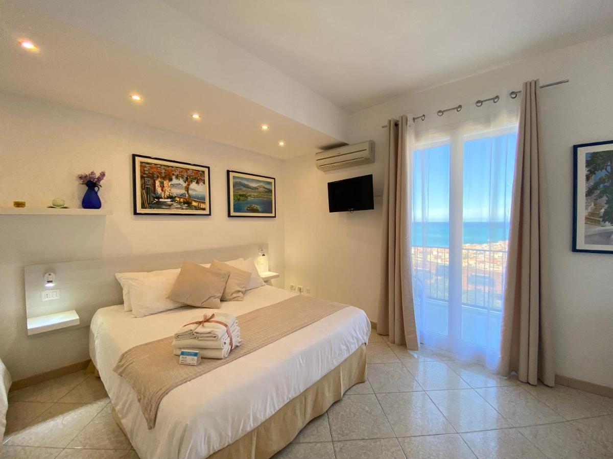Ma&Mi Guest House Cefalu Bagian luar foto